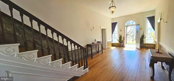 Charles Town, WV 25414,296 PIEDMONT LN