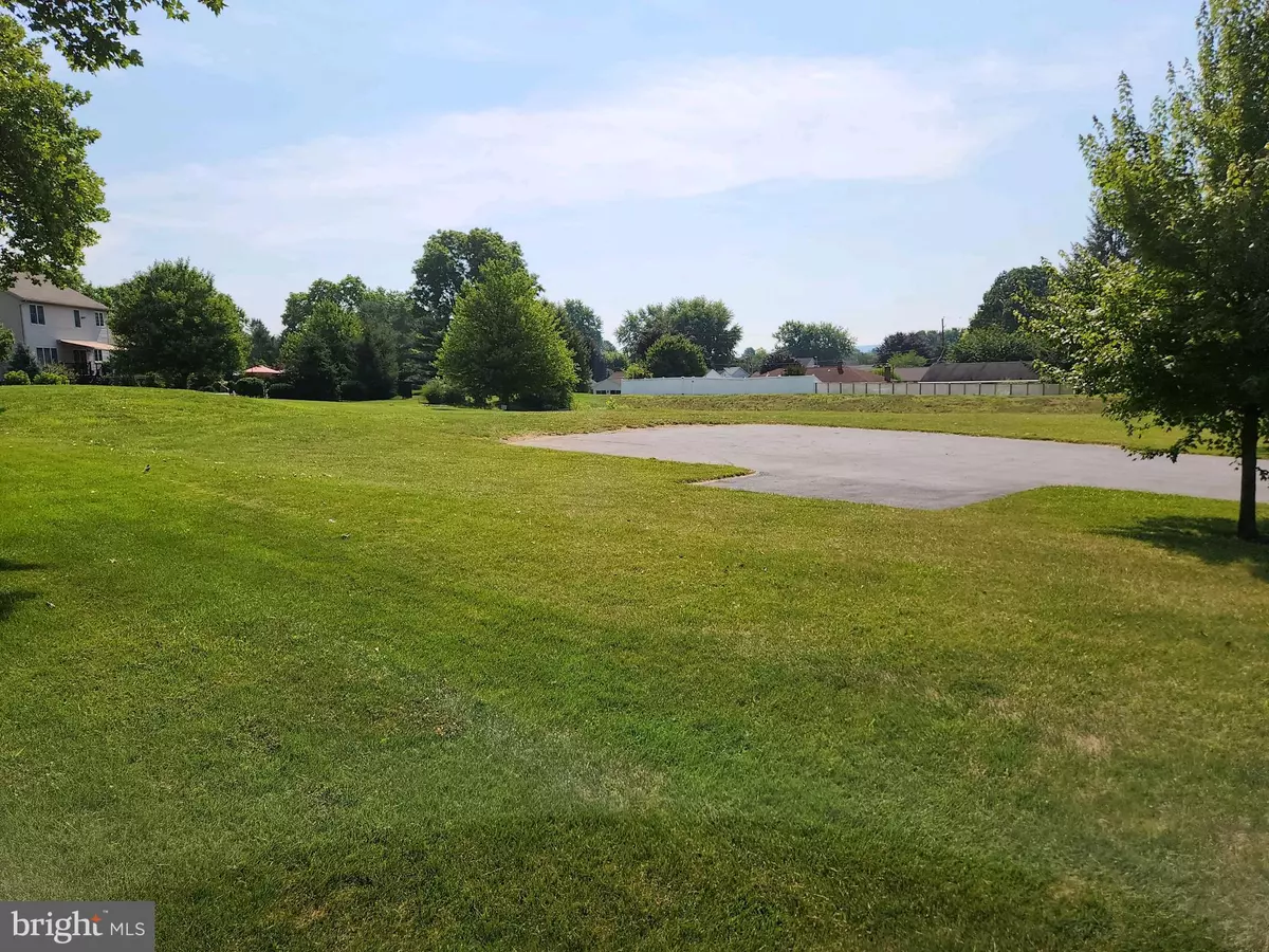 Palmyra, PA 17078,370 S LINGLE AVE