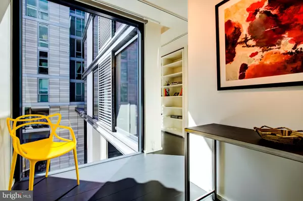 Washington, DC 20001,925 H ST NW #301