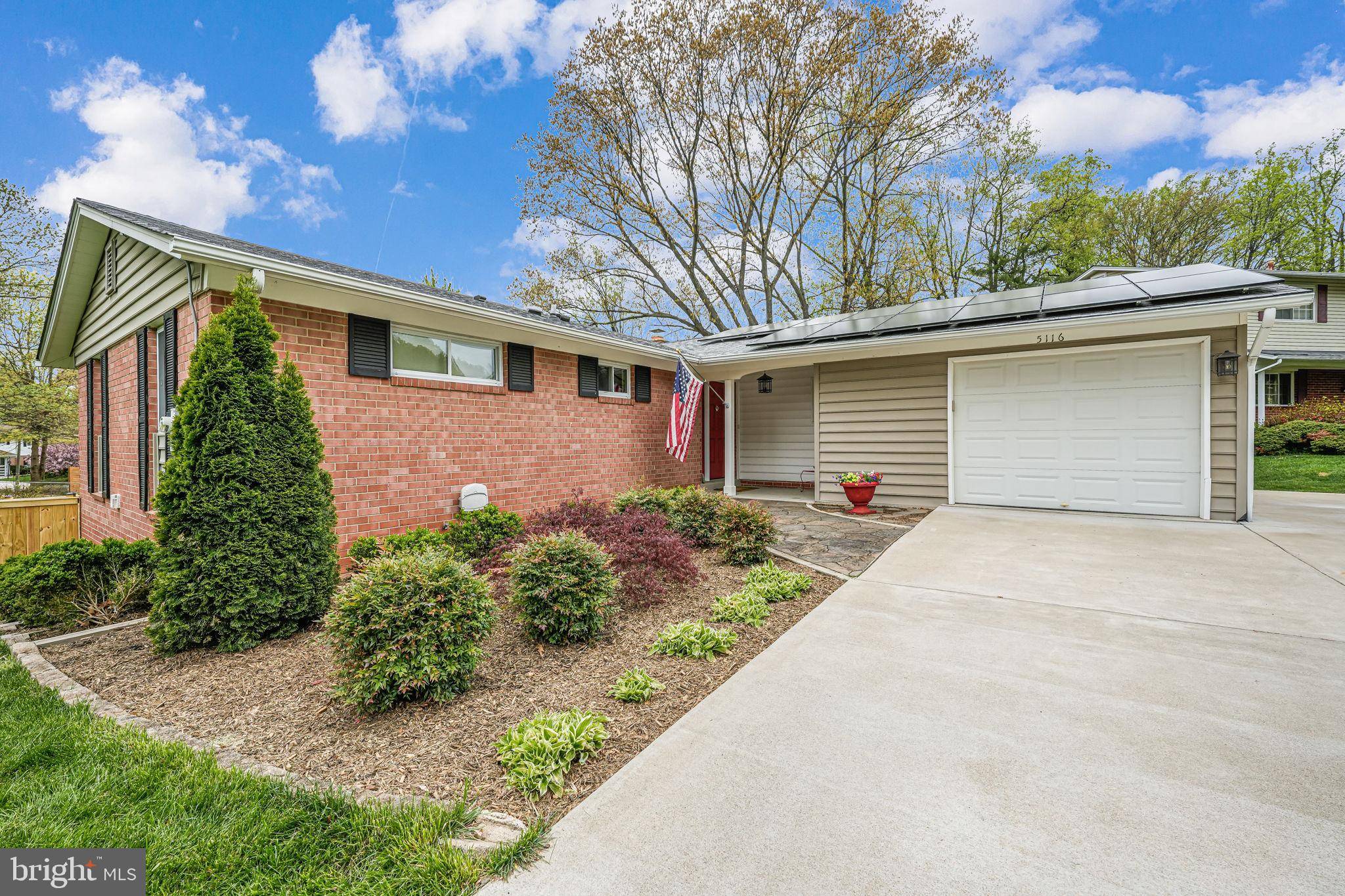 Fairfax, VA 22032,5116 THACKERY CT