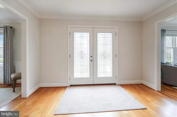 Mclean, VA 22101,1316 OZKAN ST