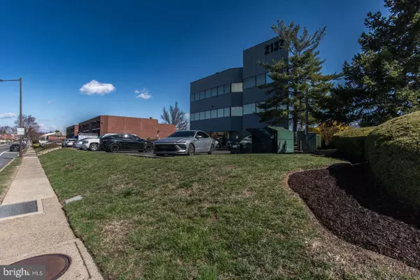 2137 WELSH RD #2E, Philadelphia, PA 19115