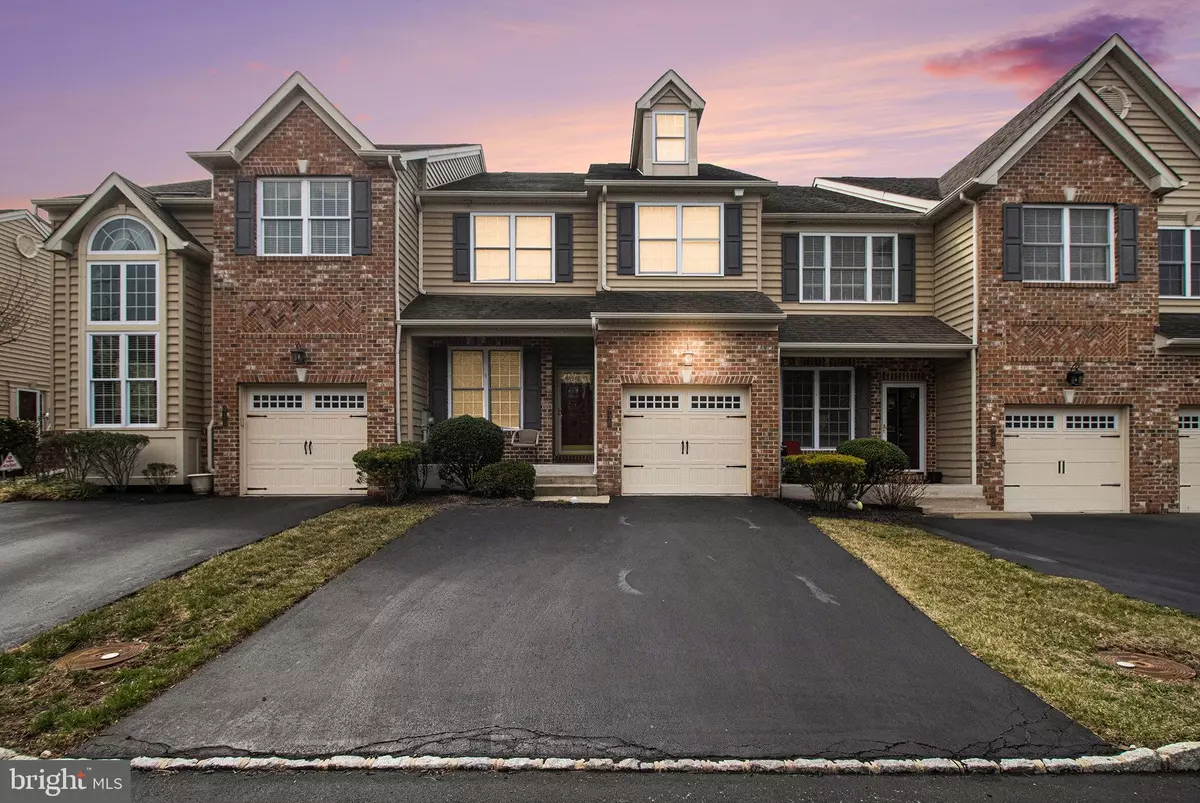 Norristown, PA 19403,938 DUTCH DR