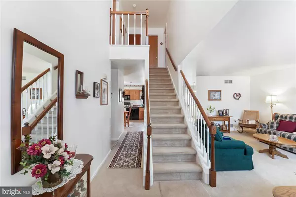 Newark, DE 19711,25 GREEN MEADOW CT