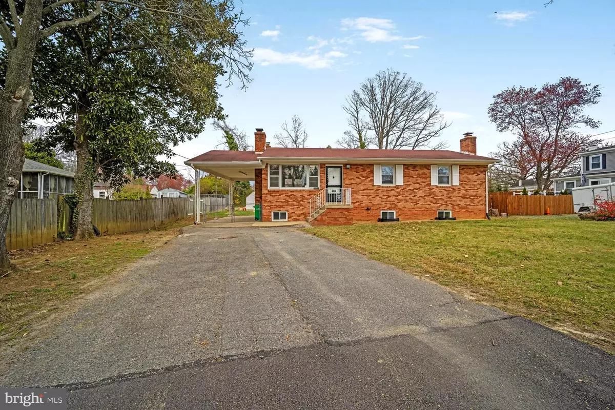 Suitland, MD 20746,5006 MATHILDA LN