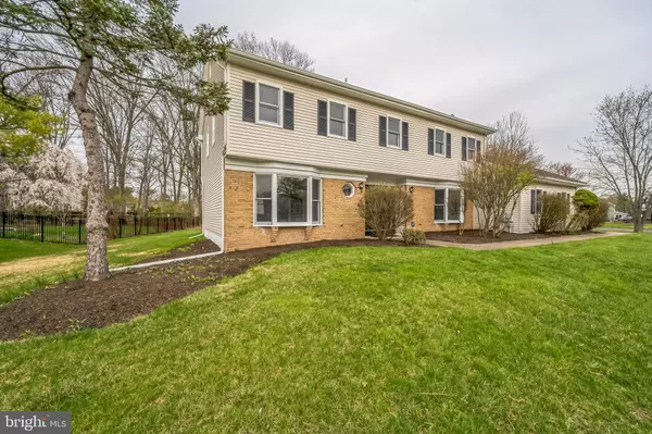 Yardley, PA 19067,372 SHERWOOD DR