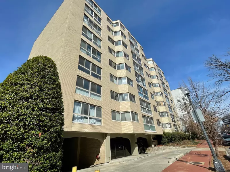 922 24TH ST NW #209, Washington, DC 20037