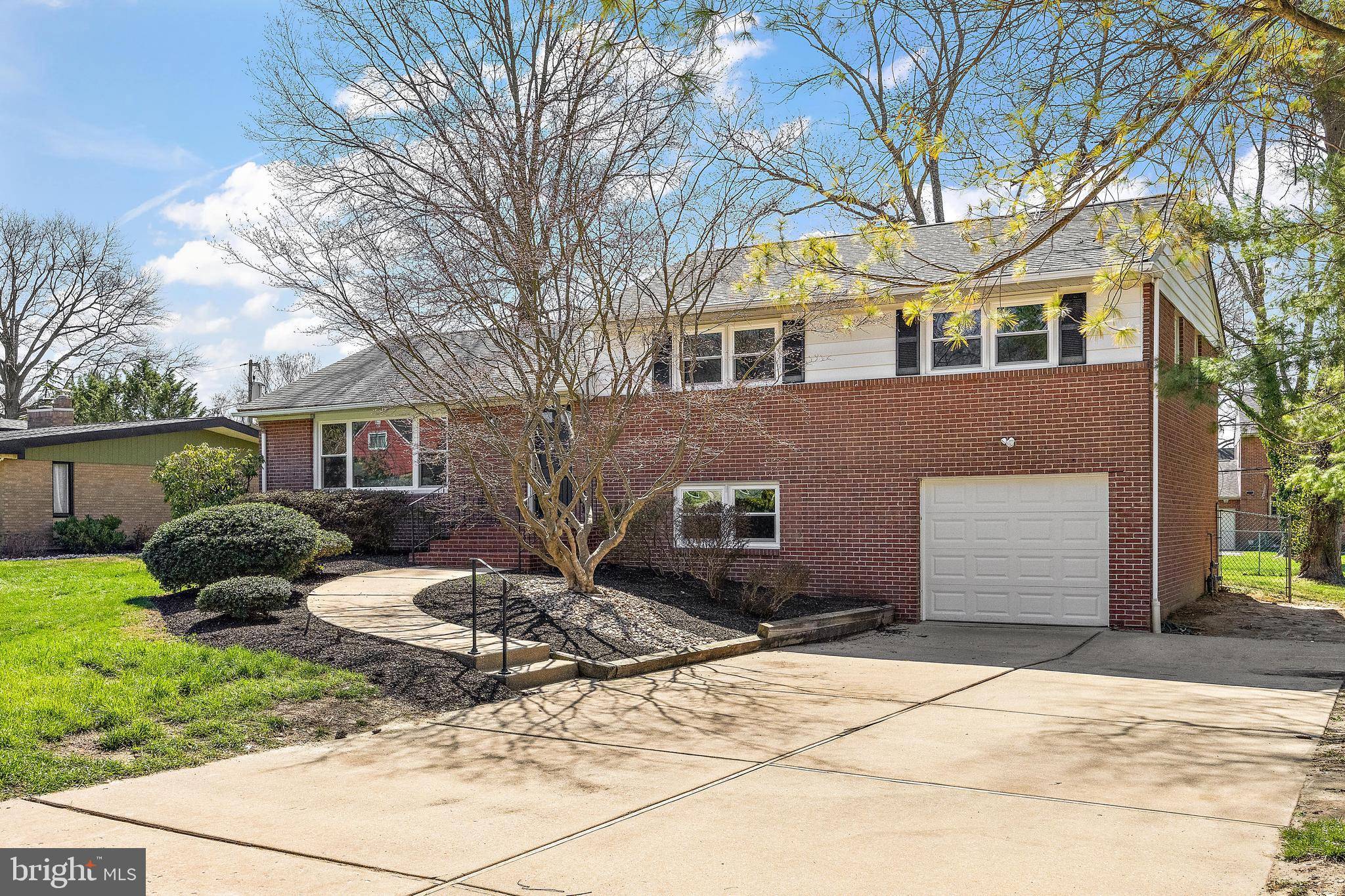 4662 DARTMOOR DR, Wilmington, DE 19803