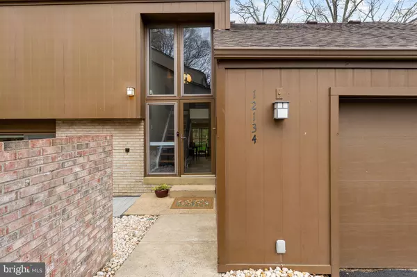 Reston, VA 20191,12134 QUORN LN