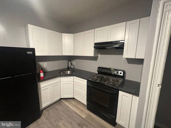 Philadelphia, PA 19139,5327 RACE ST