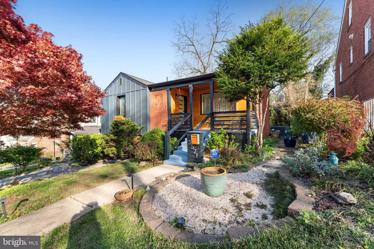 Washington, DC 20020,3521 HIGHWOOD DR SE