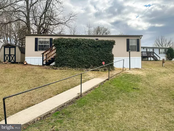 Gap, PA 17527,859 CIRCLE DR