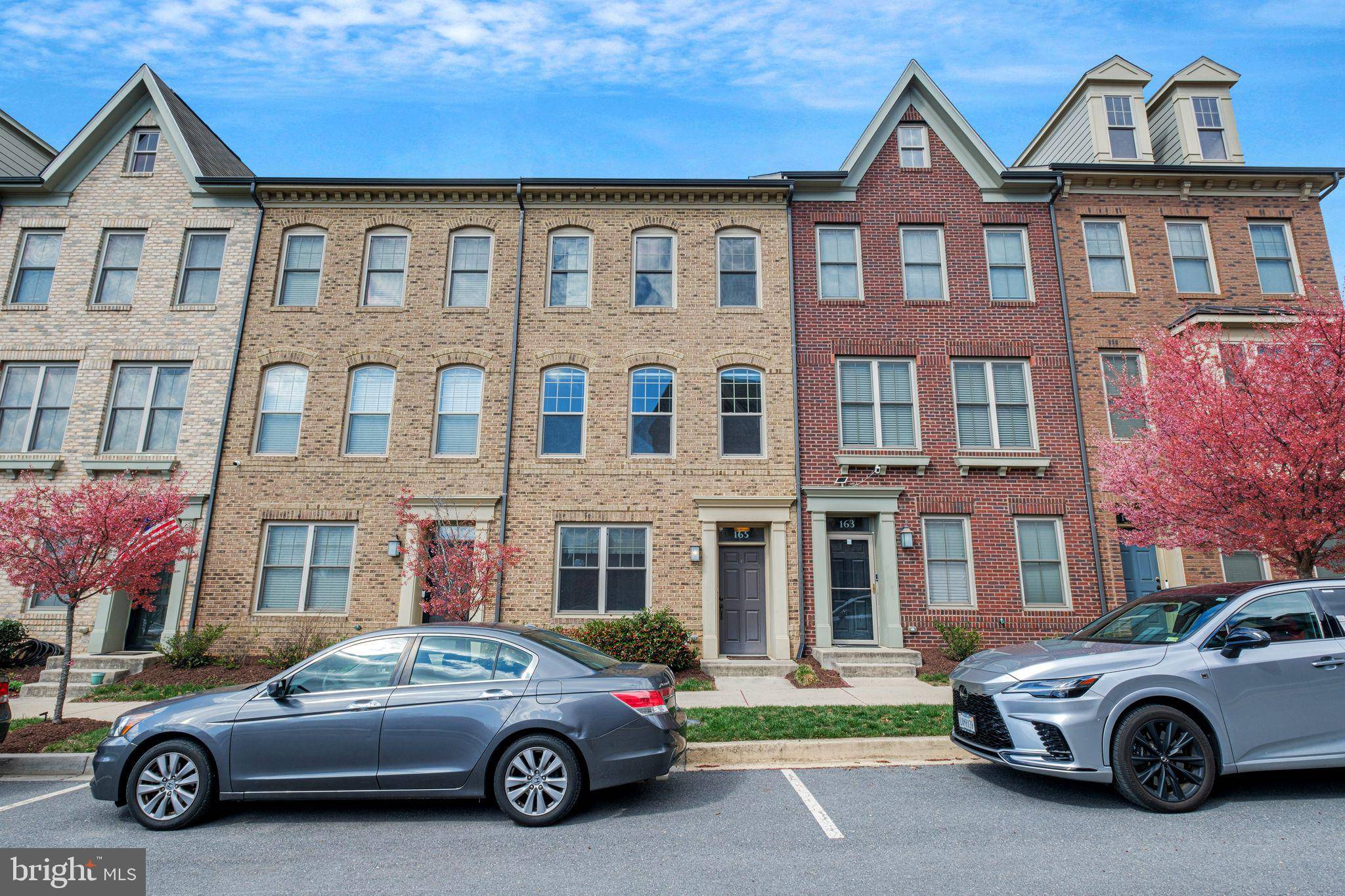Washington, DC 20011,165 CONCORD PL NE