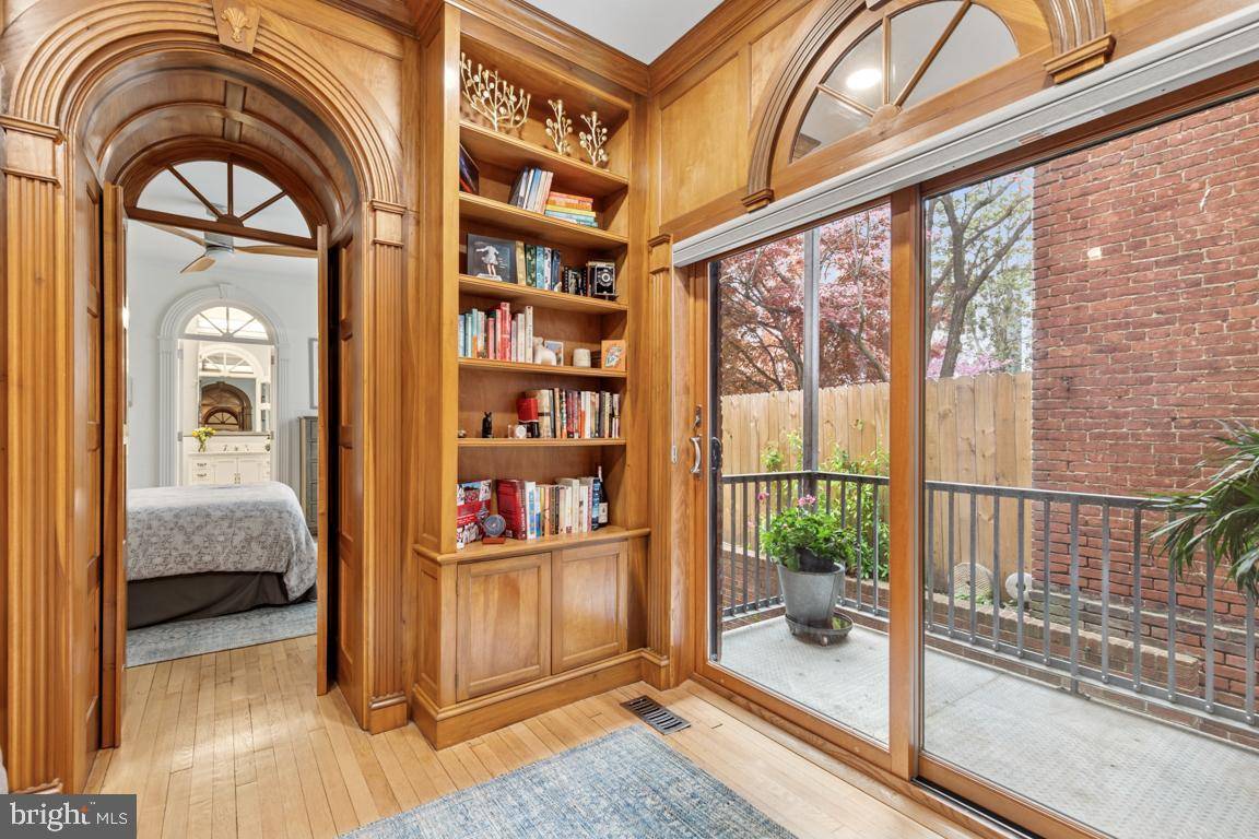 1318 35TH STREET NW #3, Washington, DC 20007