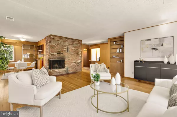 1034 22ND ST S, Arlington, VA 22202