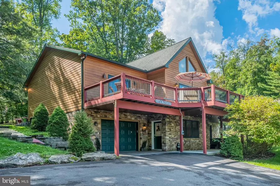 3472 LAKE SHORE DR, Oakland, MD 21550