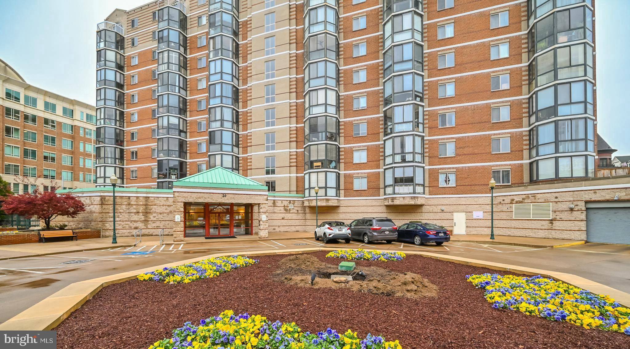 24 COURTHOUSE SQ #702, Rockville, MD 20850