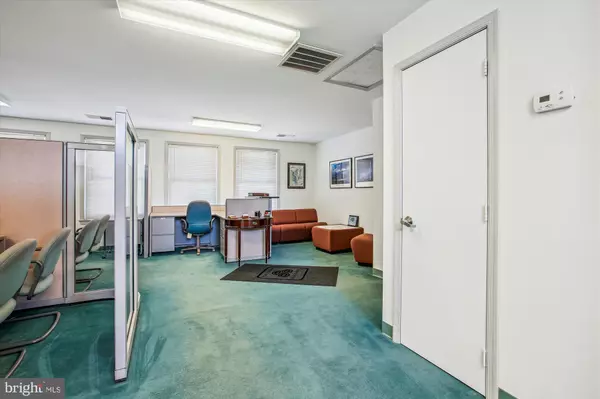 Springfield, VA 22152,6369 ROLLING MILL PL #102