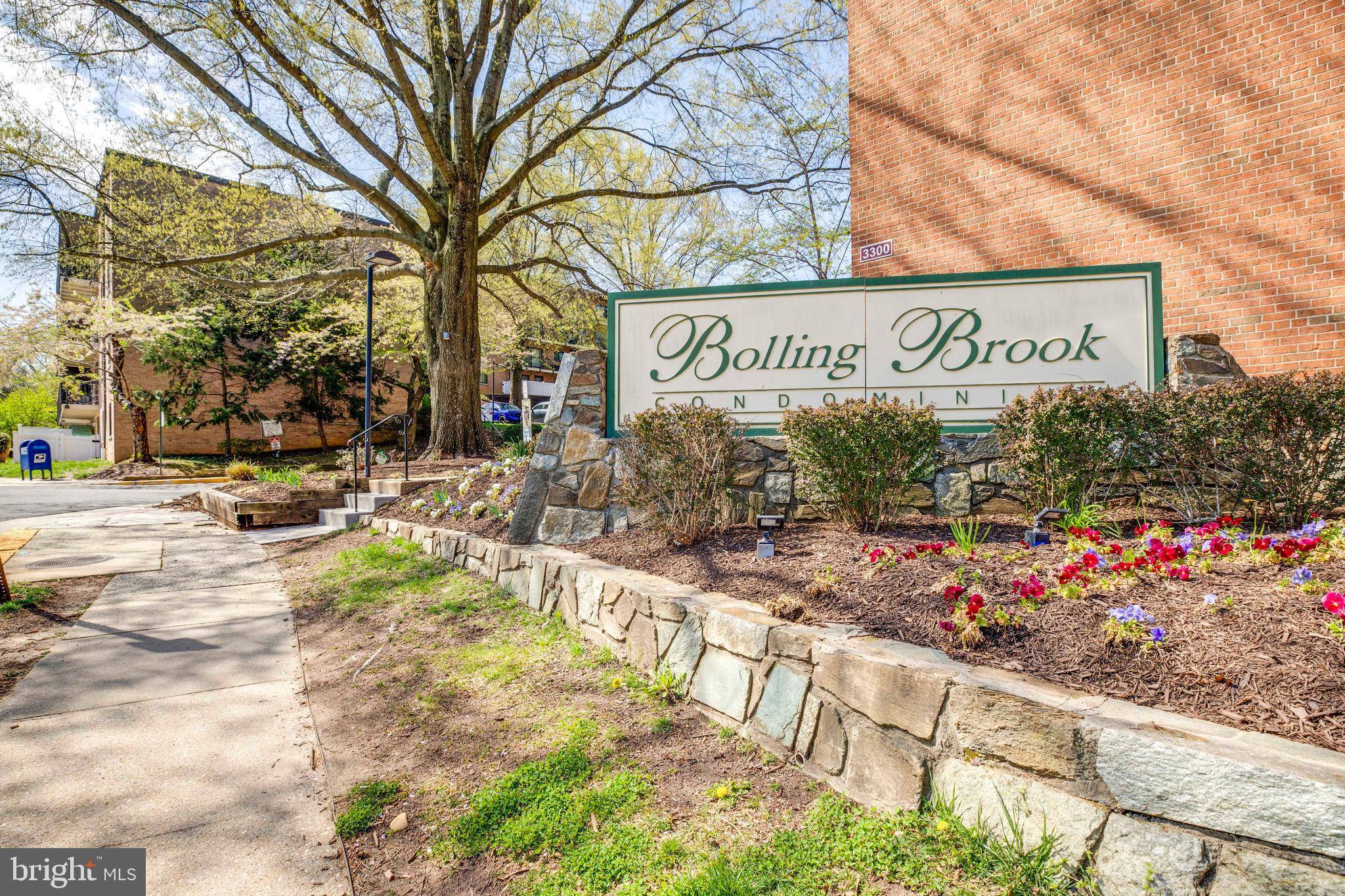 Alexandria, VA 22302,3210 S 28TH ST #202