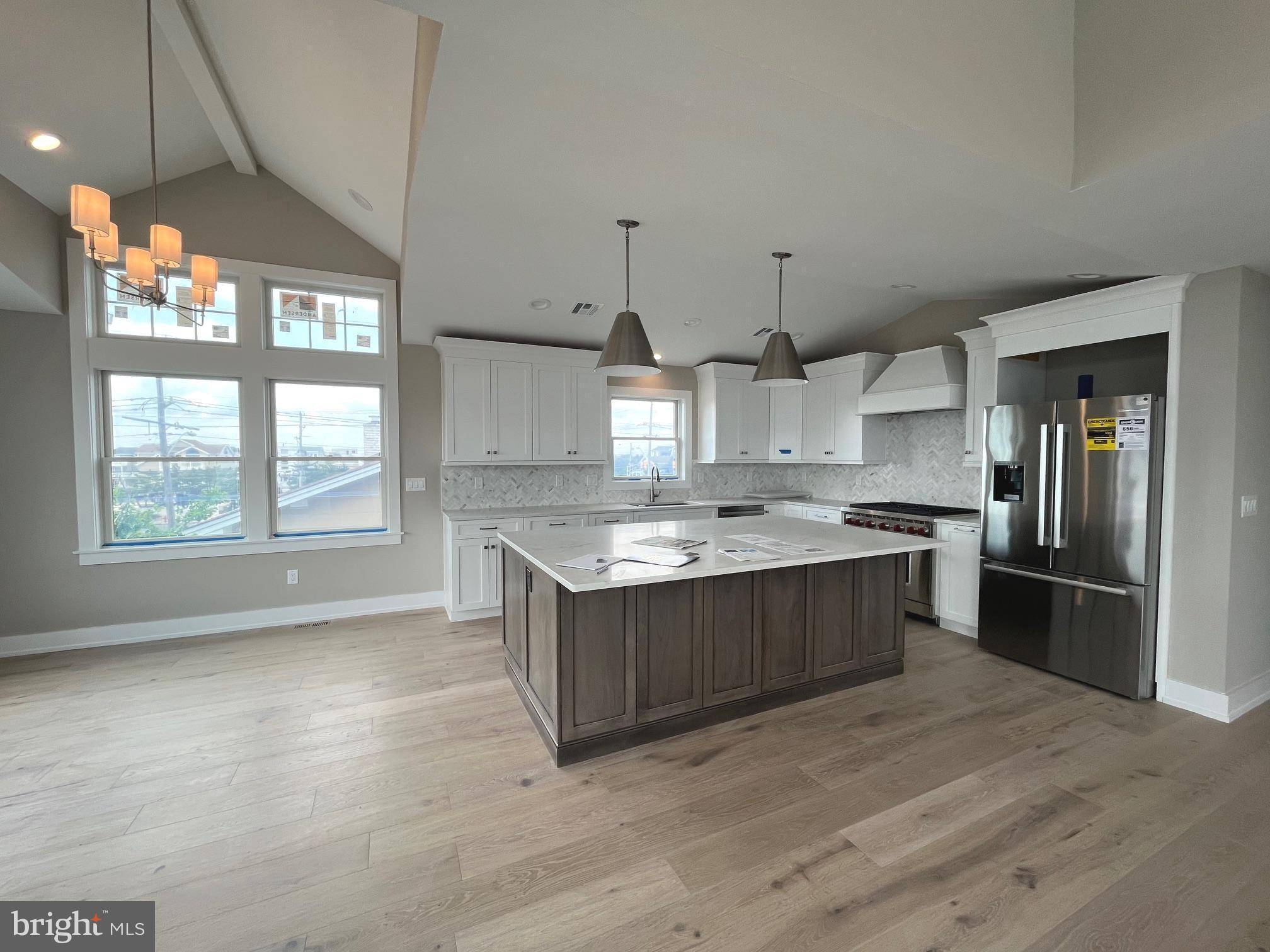 Long Beach Township, NJ 08008,7 E 39TH