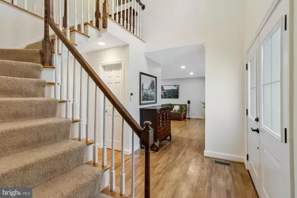 Great Falls, VA 22066,1054 WALKER MILL RD