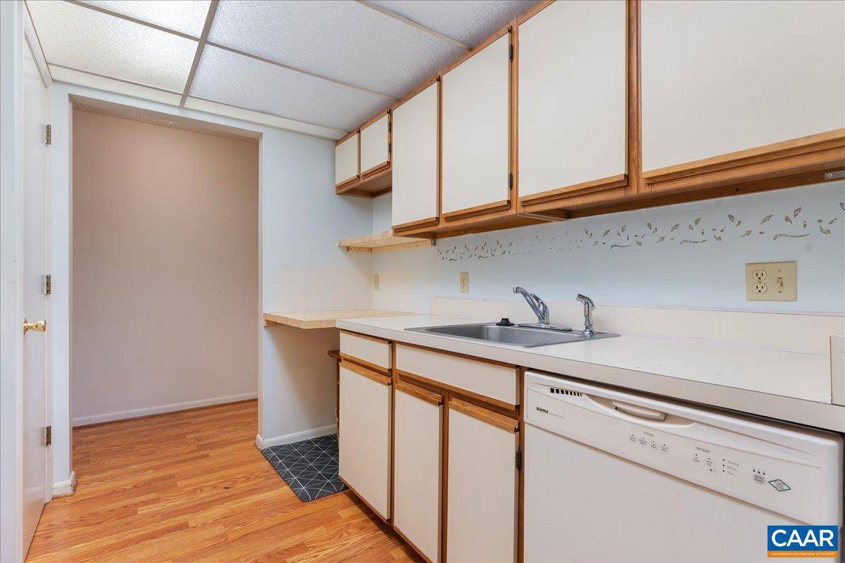 Charlottesville, VA 22901,113 TURTLE CREEK RD