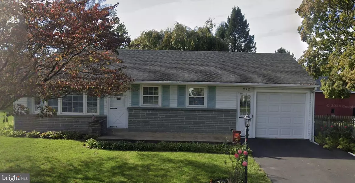 952 ANDERSON FERRY RD, Mount Joy, PA 17552