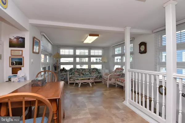 Fenwick Island, DE 19944,40204 MARYLAND AVE