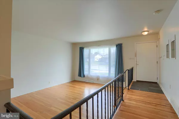 Mechanicsburg, PA 17055,120 WINSTON DR