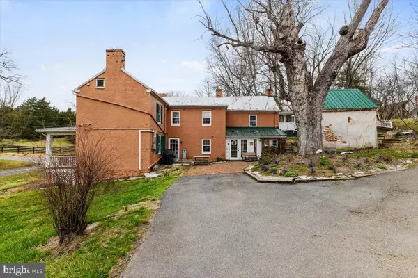 Shepherdstown, WV 25443,4781 SCRABBLE RD