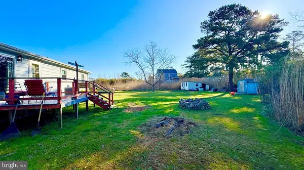 Chincoteague Island, VA 23336,8108 BAILEYS LN