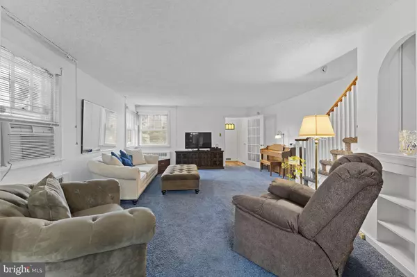 Philadelphia, PA 19119,1328 YERKES ST