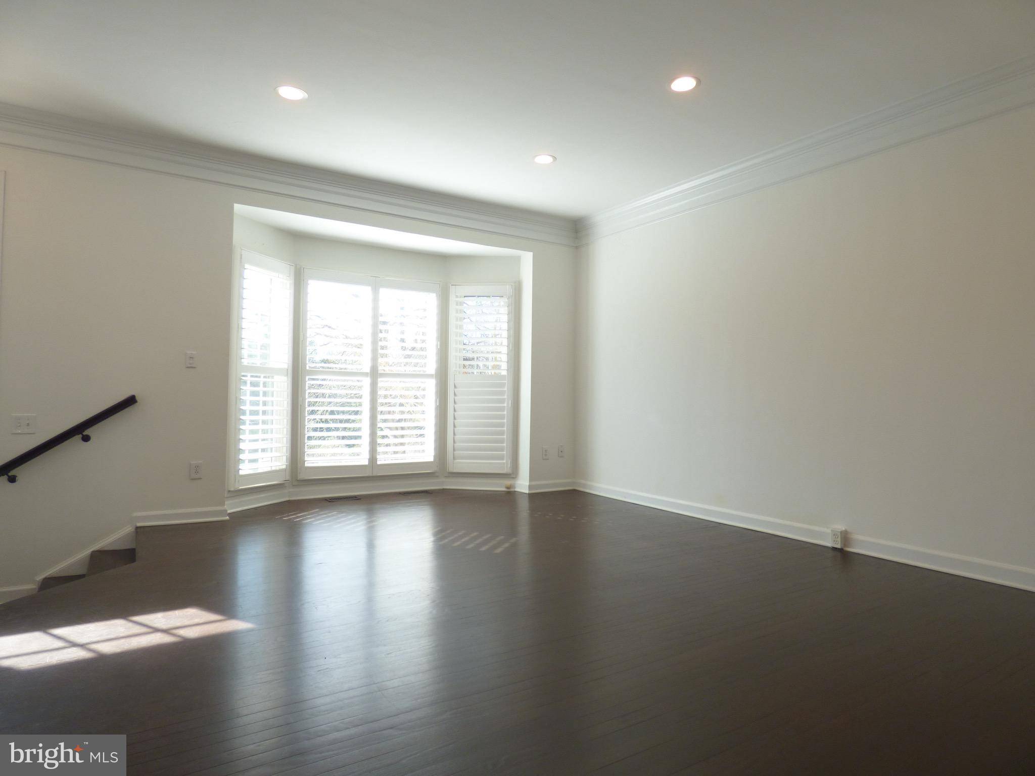 Chantilly, VA 20152,43156 KATAMA SQ
