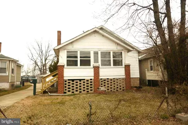 2126 OAKLAND RD, Middle River, MD 21220