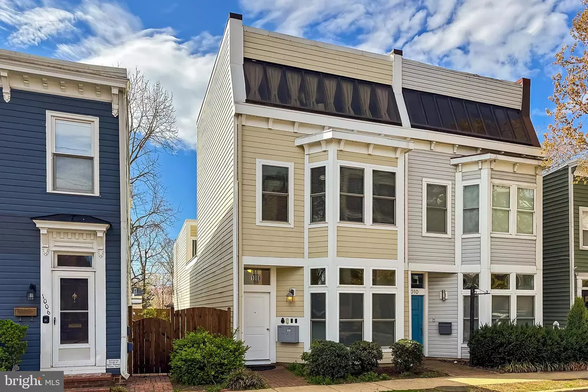 Alexandria, VA 22314,1008 PENDLETON ST