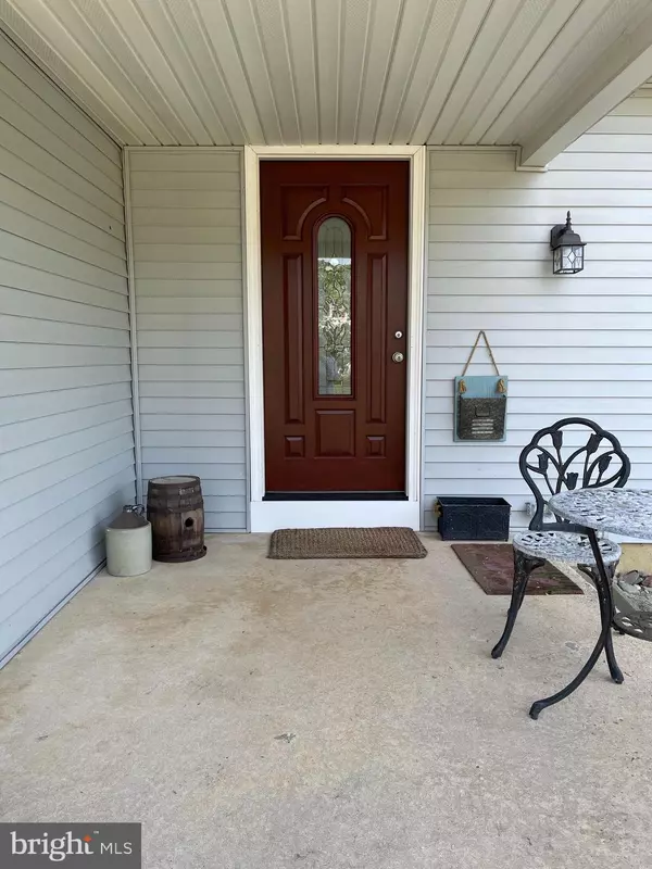 27 CEDAR CREEK DR, Clementon, NJ 08021