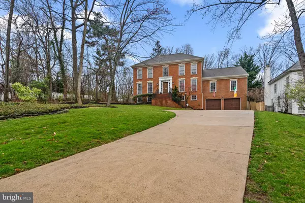 Alexandria, VA 22305,3106 RUSSELL RD