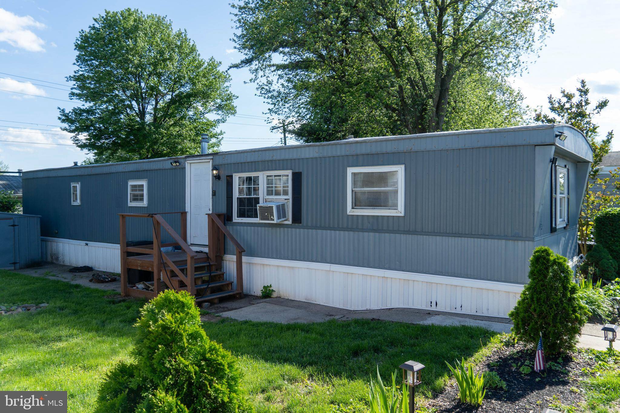 Fairless Hills, PA 19030,11 KENNEDY DR
