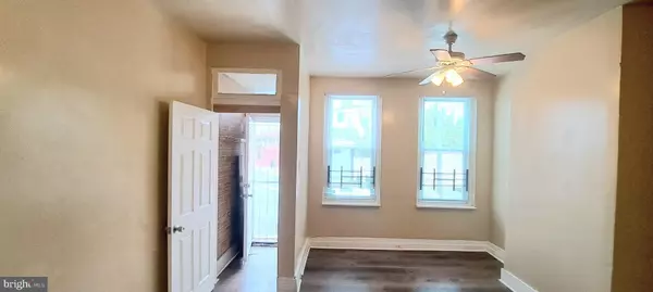 3130 G ST, Philadelphia, PA 19134