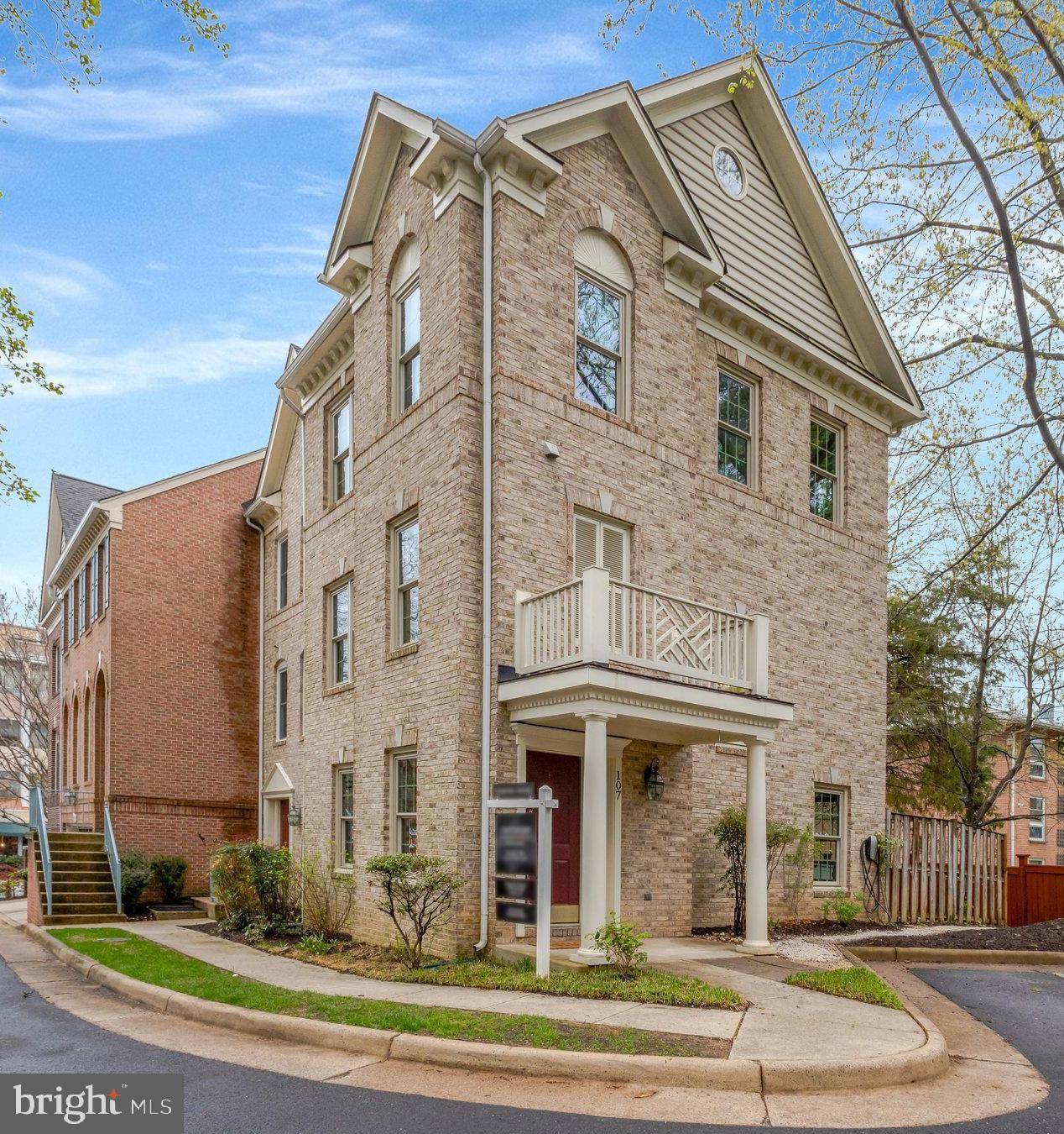 107 REES PL, Falls Church, VA 22046