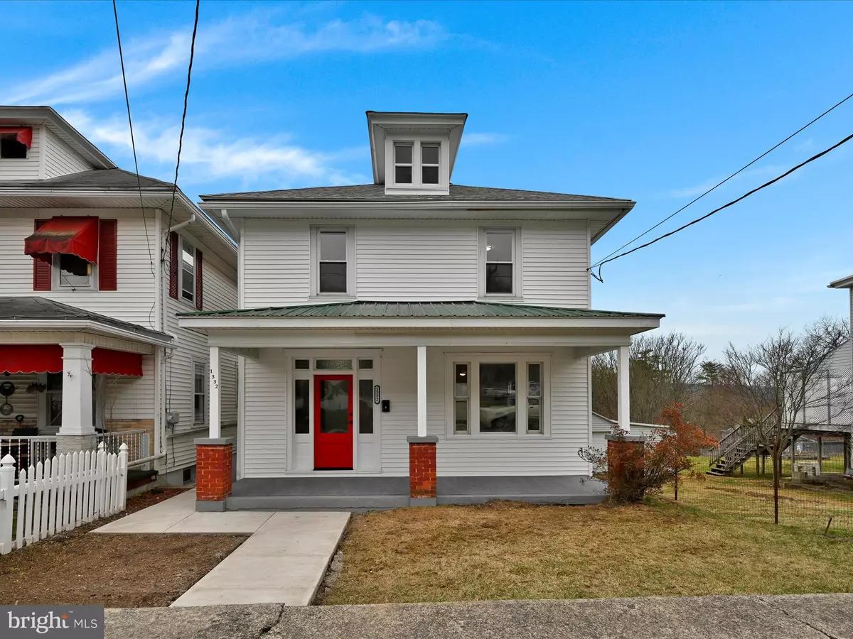 Tower City, PA 17980,1332 E GRAND AVE