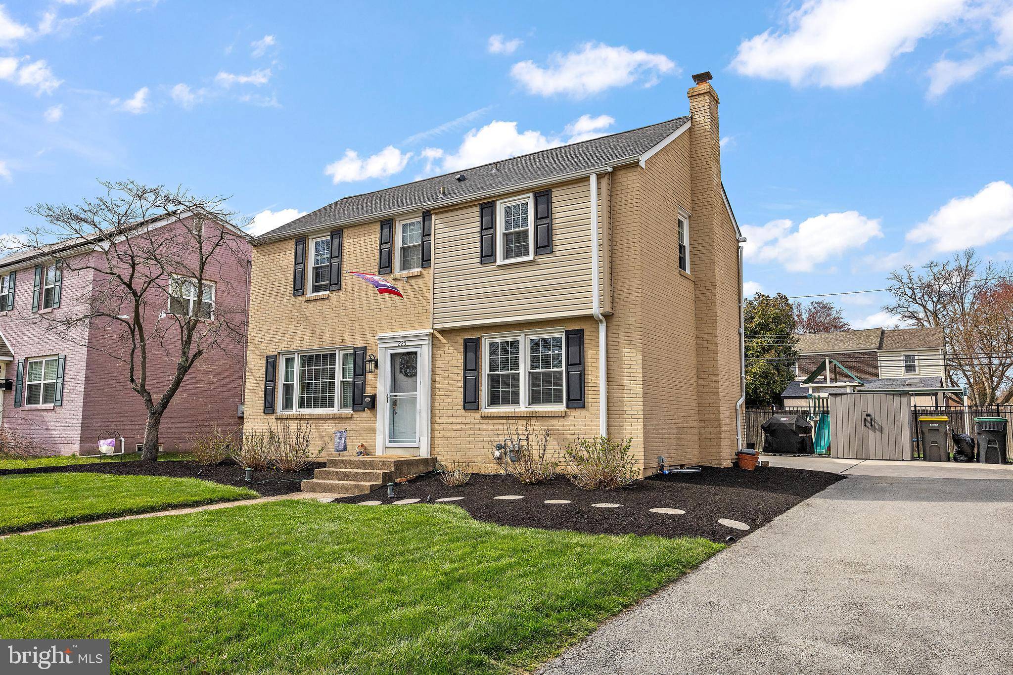 225 WAVERLY RD, Wilmington, DE 19803