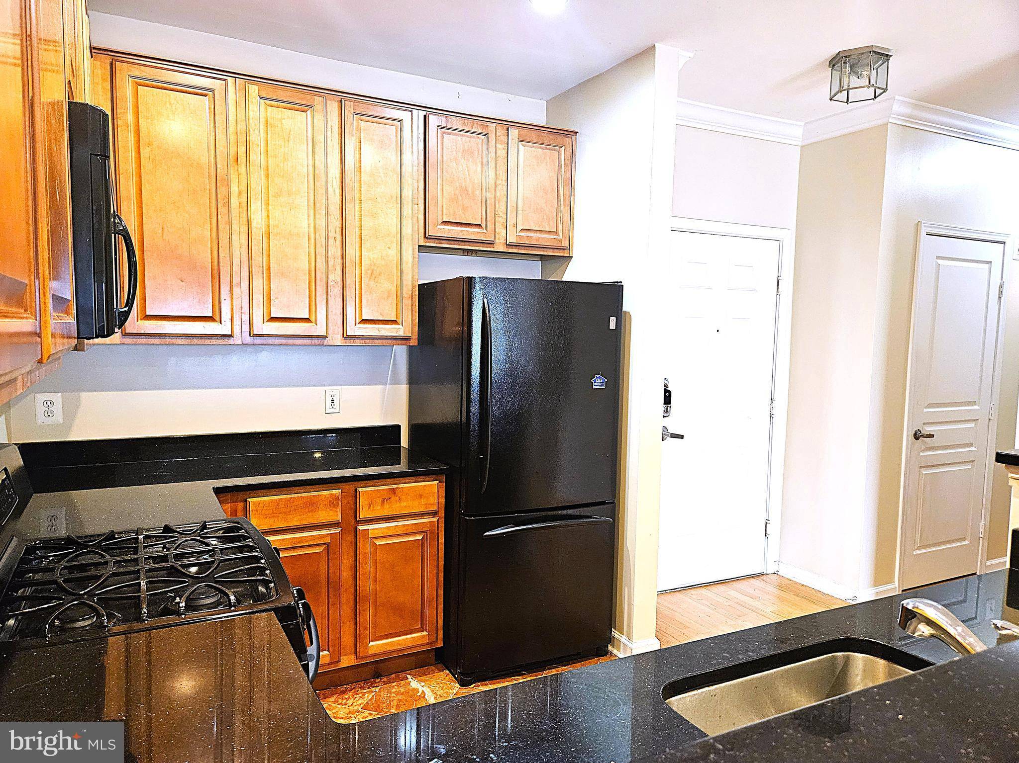 Reston, VA 20190,12000 MARKET ST #283