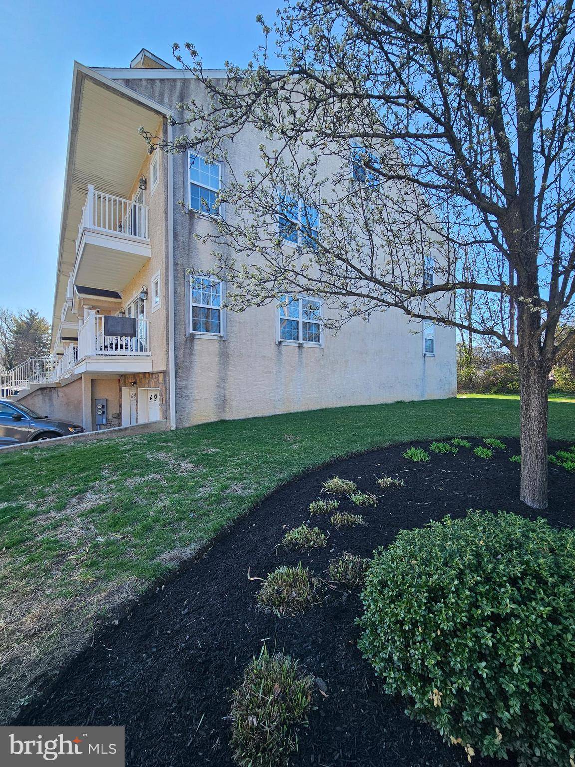Philadelphia, PA 19116,290 BYBERRY RD #2
