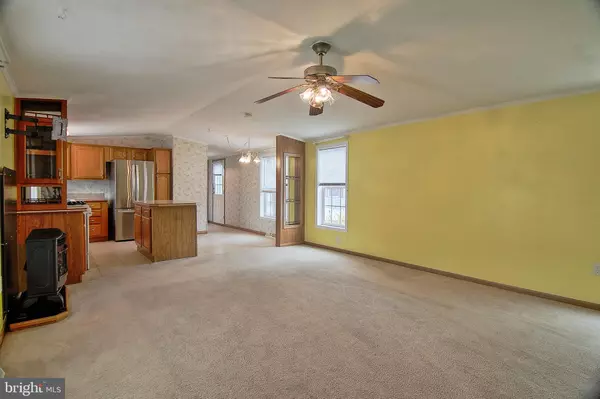 Green Lane, PA 18054,504 MAPLE DR