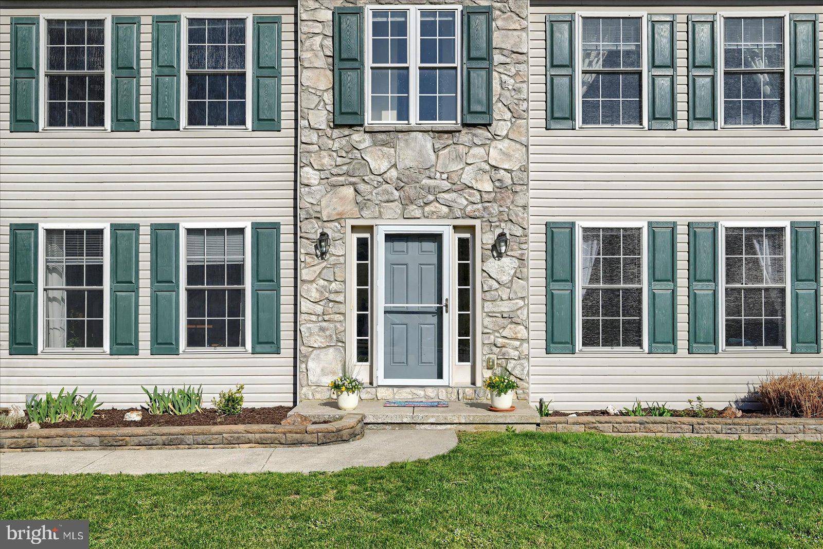 Mount Wolf, PA 17347,80 BRENDAN MEWS