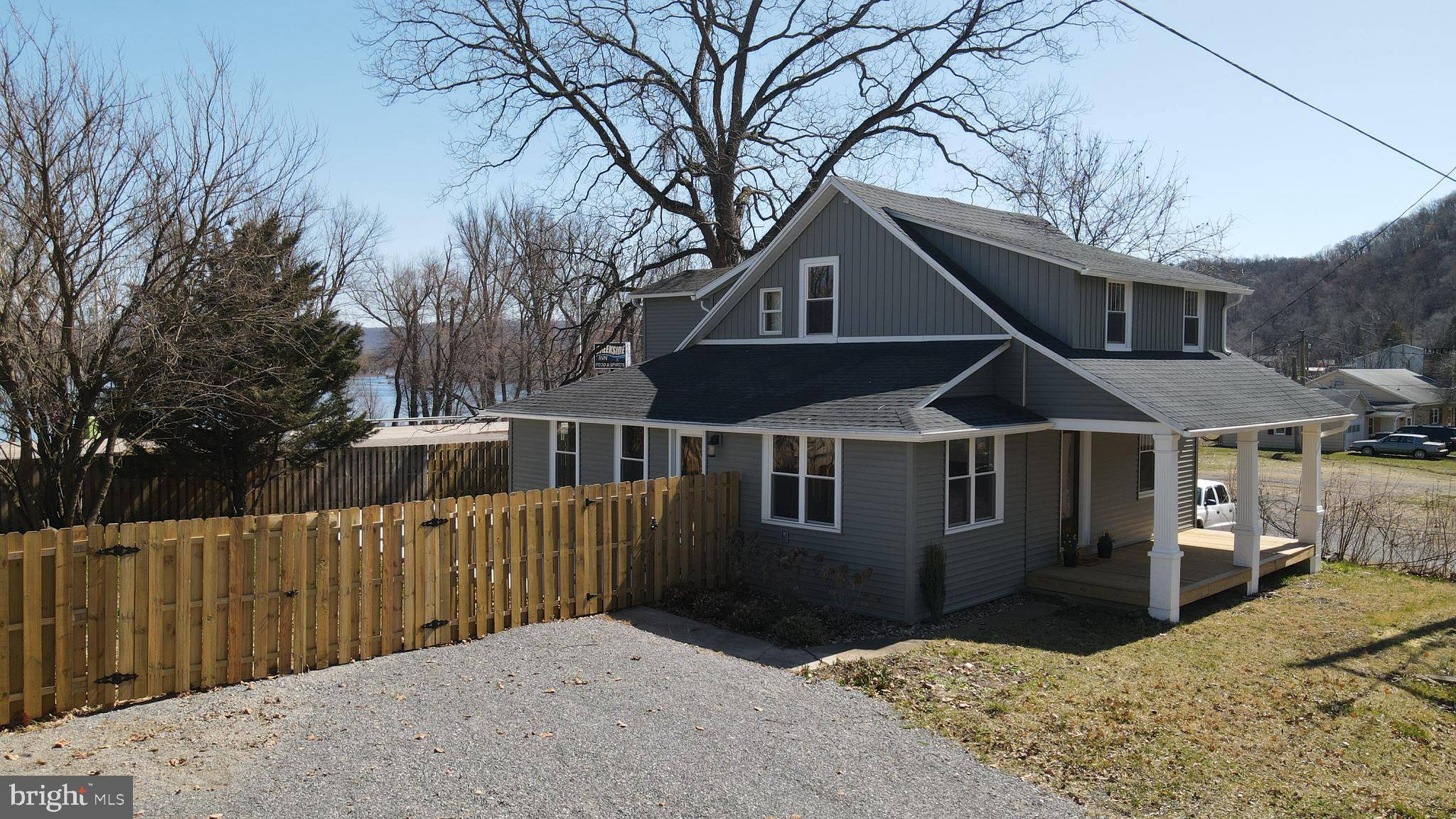 699 FRONT ST, Liverpool, PA 17045