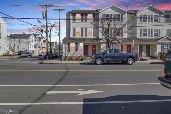 128-A REMSEN AVE, New Brunswick, NJ 08901