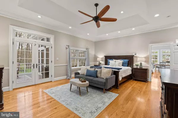 Burke, VA 22015,5820 FITZHUGH ST