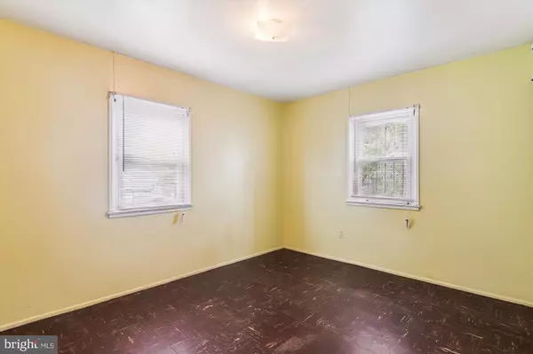 Capitol Heights, MD 20743,628 CLOVIS AVE